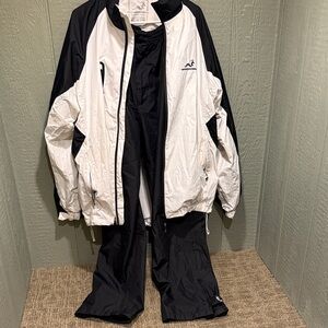 Woodworm Black and White golf rain/wind suit - size L